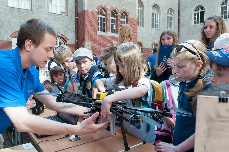 Atrakcje naukowe przygotowano z myślą o dzieciach i dorosłych. BFN na Politechnice Gdańskiej