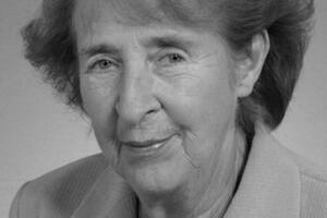  Anna Kurska (1929-2016)