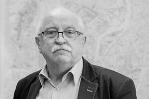  Andrzej Duch (1950-2018)