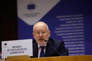  Frans Timmermans na sesji Komitetu Regionów: - Adamowicz zostawił dla nas zadanie