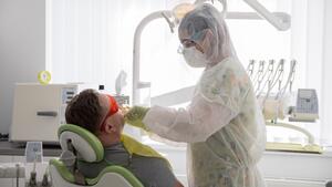  Wizyta u dentysty w czasie pandemii - jak wygląda i jak się do niej przygotować