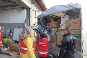  Lubeka ruszyła z pomocą. Do Gdańska docierają kolejne transporty z darami dla Ukrainy