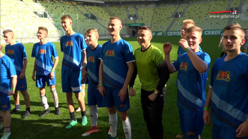  Uczniowie na Stadionie Energa Gdańsk w wielkim finale z okazji 100-lecia odzyskania niepodległości 