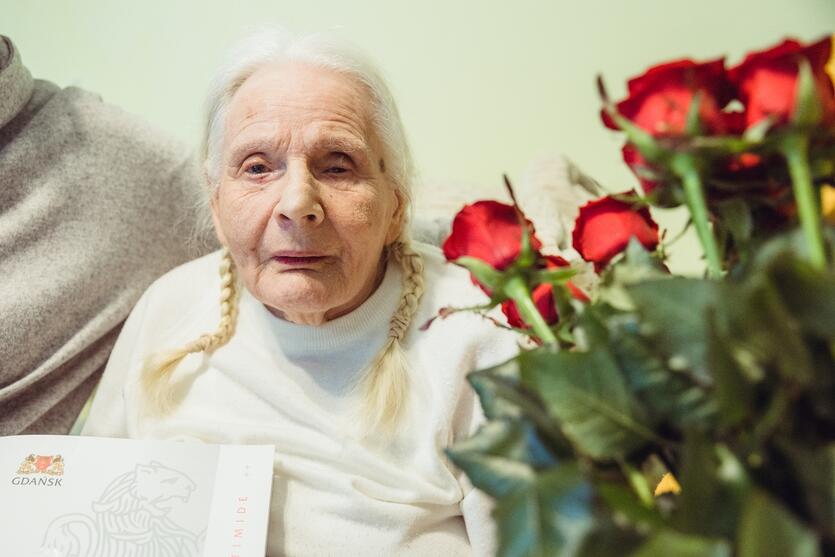  Pani Halina Grzebinoga świętowała setne urodziny. W Gdańsku mieszka nieprzerwanie od 70 lat