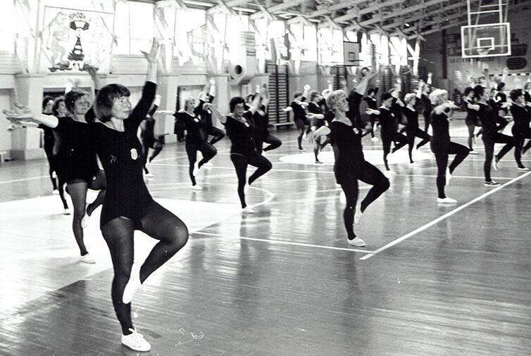 Pokaz ćwiczeń na hali Spójni, Gdańsk, 1965 rok
