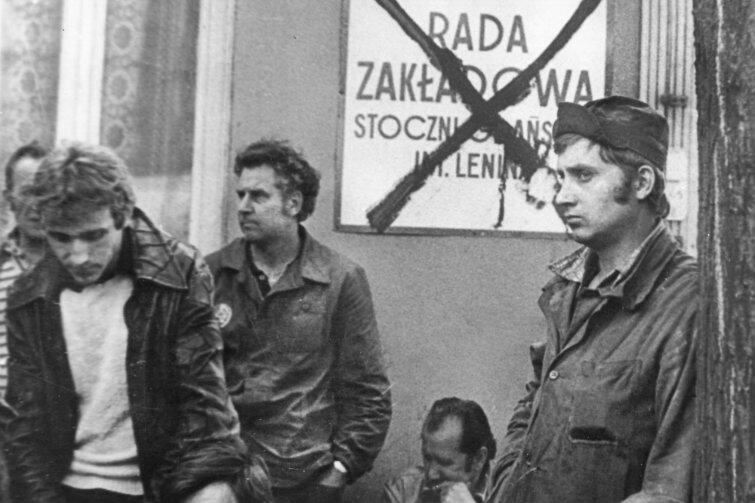 Na początku lat 80. dystrybucja filmu Andrzeja Chodakowskiego i Andrzeja Zajączkowskiego „Robotnicy ‘80” była ograniczona wyłącznie do niepokornego Gdańska.
