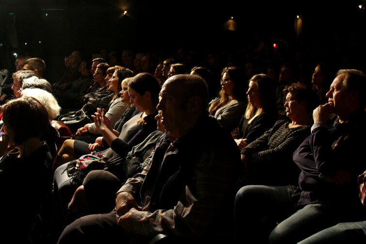 Spektakle z udziałem Doroty Kolak jako aktorki z reguły grane są przy kompletach publiczności. Kolak jako reżyser również przyciąga liczną publiczność.
