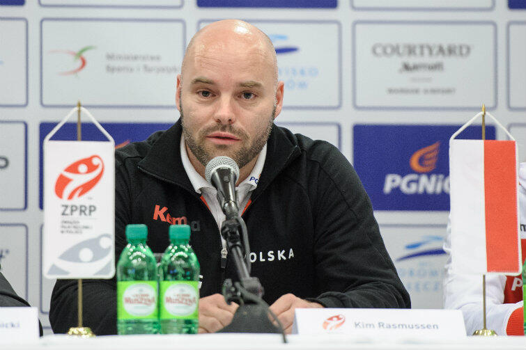 Trener reprezentacji Polski kobiet Kim Rasmussen ogłosił powołania na marcowe eliminacje mistrzostw Europy i turniej kwalifikacyjny do igrzysk olimpijskich.
