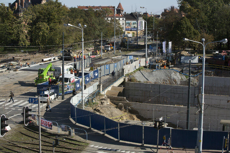 Październik 2015 r. Przebudowa Huciska jest wpisana w harmonogram budowy Forum Gdańsk. 
