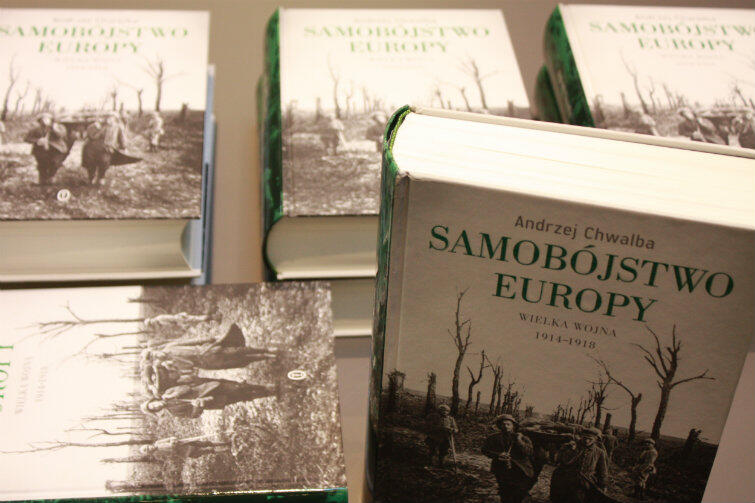 Tematem wykładu oraz dyskusji była I wojna światowa i książka prof. Chwalby na ten temat - Samobójstwo Europy.
