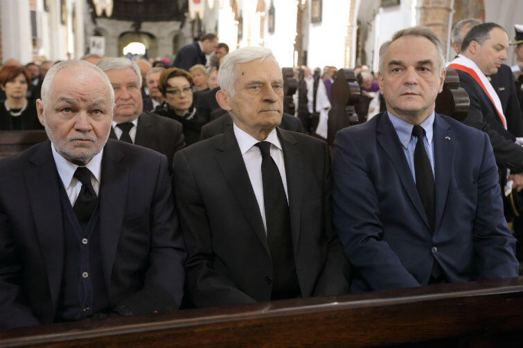Byli premierzy: Jan Krzysztof Bielecki, Jerzy Buzek, Waldemar Pawlak

