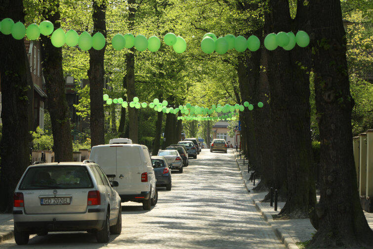 Nowa, stara ulica Tuwima. Zielone baloniki na nowy początek! 
