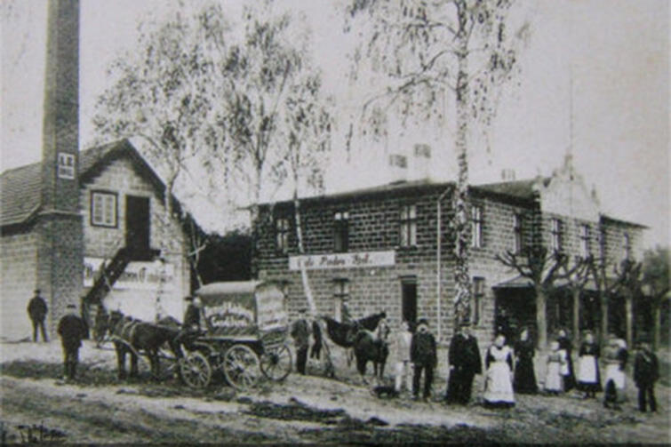 Dzisiejsza siedziba Wyspy Skarbów w 1911 roku.
