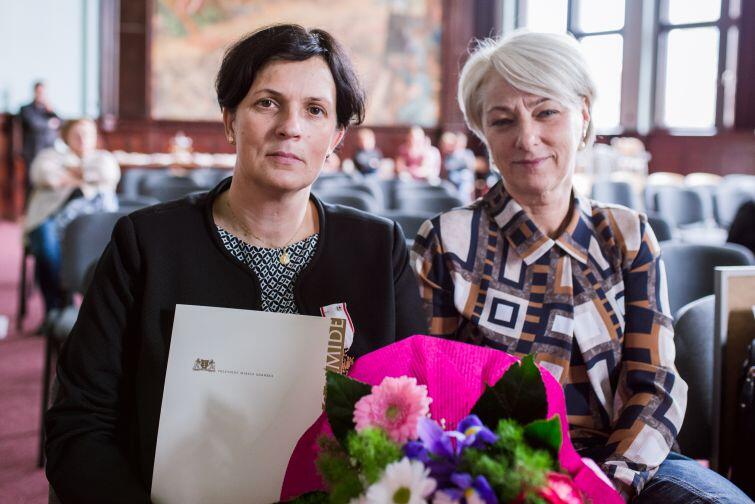 Jolanta Zawadzka Giza (z lewej) i Wiesława Bromber  dyrektor Zespołu Szkół Gastronomiczno-Hotelarskich w Gdańsku 