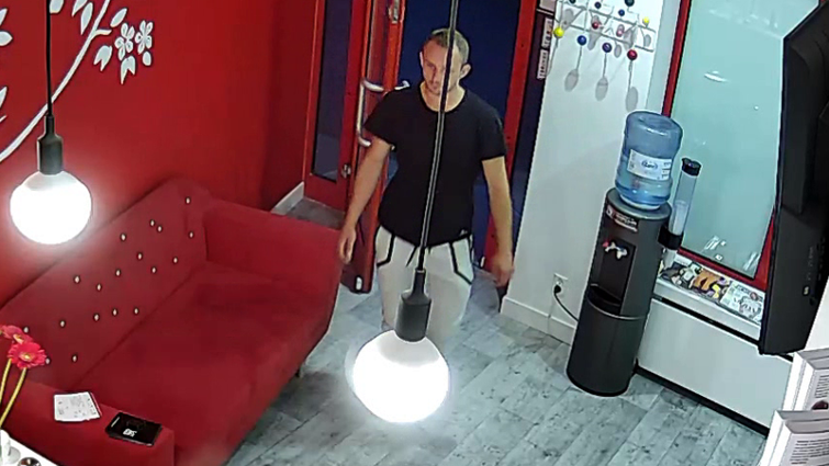 Meżczyzna to 25-letni mieszkaniec Gdańska. Jako nieletni był karany za kradzieże w sklepach