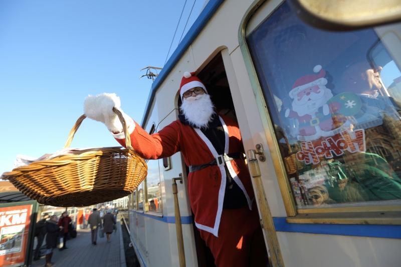Ho, ho, ho - zabytkowym tramwajem podróżował św. Mikołaj
