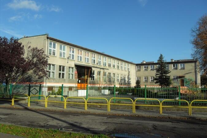Gimnazjum nr 11 na gdańskich Stogach - jedna z placówek przekształcanych w szkołę podstawową