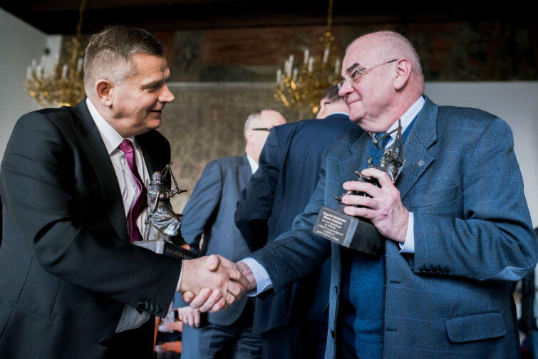 Tegoroczni laureaci Nagrody Heweliusza (od lewej): prof. Kazimierz Darowicki i prof. Jerzy Zajadło