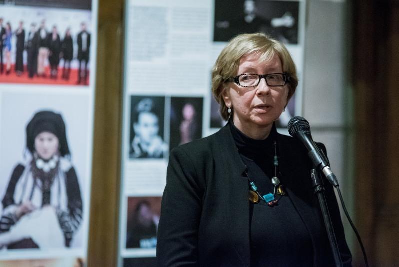 Izabella Chruślińska, współautorka wystawy o 25 latach niepodległości Ukrainy zaznaczyła, że Polacy niewiele wiedzą na temat najnowszej historii sąsiada