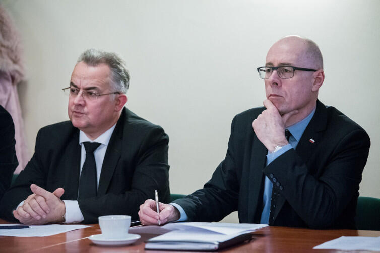 Od lewej: dr Jerzy Karpiński - lekarz wojewódzki oraz Kazimierz Koralewski, szef klubu PiS w Radzie Miasta Gdańska. Obaj przeciw in vitro, ale za naprotechnologią