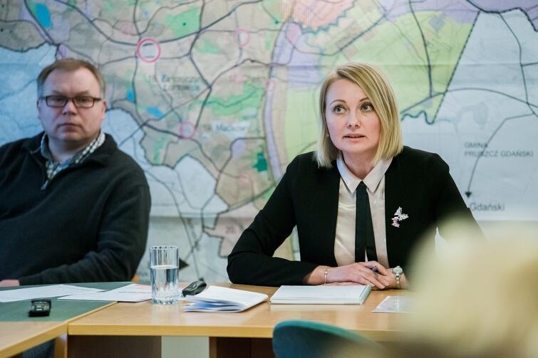 Spotkanie prowadziła, i odpowiadała na pytania mieszkańców, Edyta Damszel-Turek, dyrektor Biura Rozwoju Gdańska