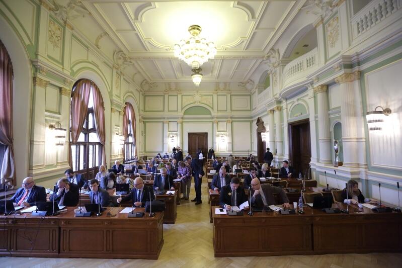We wtorek sesja Rady Miasta Gdańska. Radni zajmą się m.in. rozszerzeniem płatnej strefy parkowania