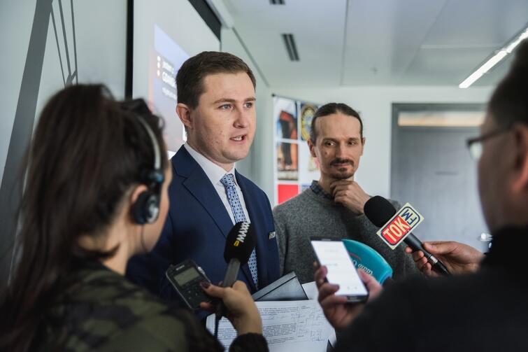 Wiceprezydent Piotr Grzelak i dr Marcin Gerwin podsumowują II Panel Obywatelski. ECS, 27 kwietnia 2017 r.