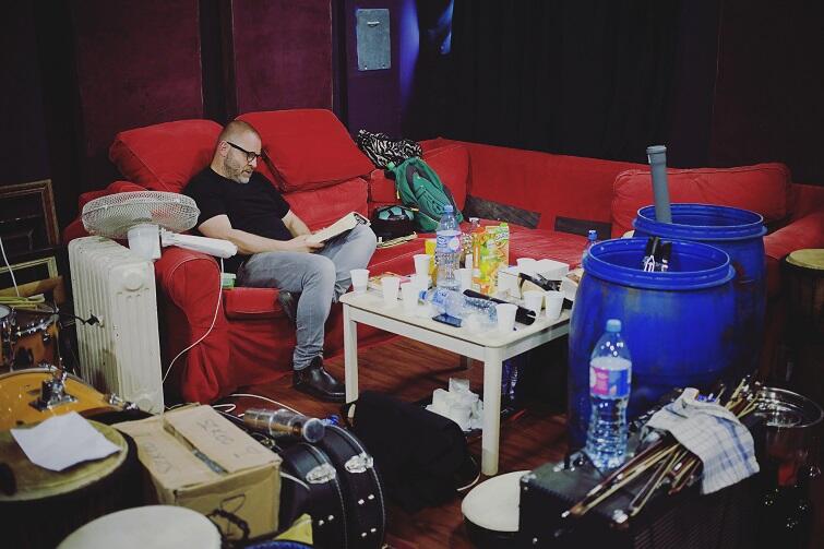 W 2016 roku zespół Remont Pomp nagrał płytę z Mikołajem Trzaską, w studiu nagraniowy Highwave Studio w Gdyni. W grudniu ruszyli w trasę po Australii