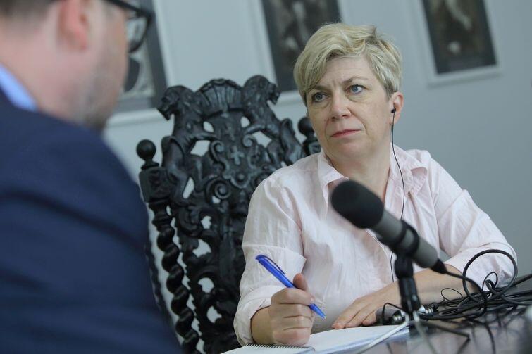 Karin Koller, dziennikarka radia austriackiego w gabinecie prezydenta Adamowicza
