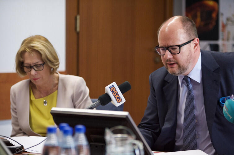 Teresa Blacharska i prezydent Adamowicz podczas konferencji prasowej na temat budżetu miasta 