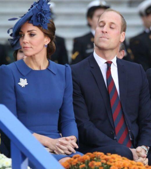Wizyta w Kanadzie - Kate w sukience Jenny Packham i kapeluszu Lock & Co. Dyskretnie wpięta broszka z liściem klonowym