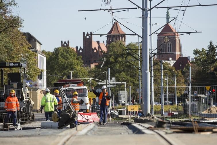 Część Huciska przebudowano w 2015 r., w związku z budową Forum Gdańsk. Jednak prace powodowały wówczas utrudnienia w ruchu - prowadzono je bowiem za dnia. Teraz ZDiZ przeprowadzi dalsze prace, ale po nocach, tak by nie utrudniać ruchu samochodów i tramwajów w Śródmieściu