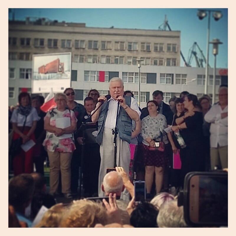 W sobotę, 22 lipca 2017 r. Lech Wałęsa przemówił do zebranych pod Pomnikiem Poległych Stoczniowców