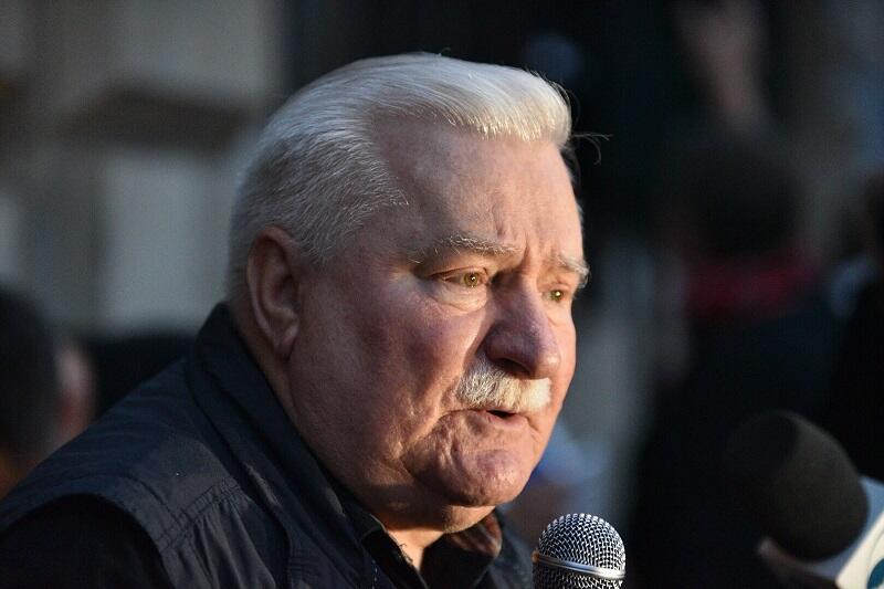 Prezydent Lech Wałęsa: - Odzyskaliście dwie trzecie, ale to czego nie uzyskaliście jest tak ważne, że nie możecie sobie pozwolić na koniec walki