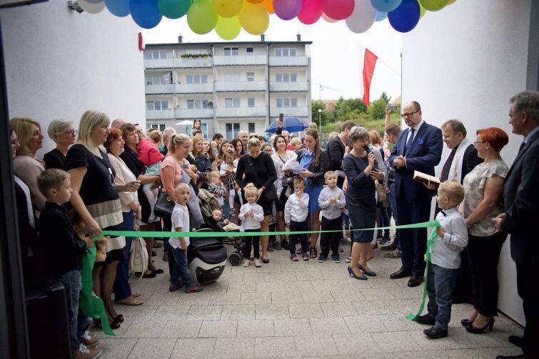 Nz. Otwarcie nowego przedszkola na gdańskim Ujeścisku Łostowicach, do którego uczęszczać będzie 175 dzieci