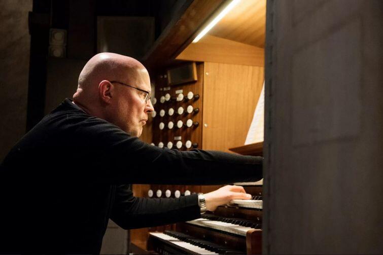 Szwedzki organista Nils Larsson będzie gwiazdą Koncertu Finałowego, wieńczącego 40. Międzynarodowy Festiwal Muzyki Organowej, Chóralnej i Kameralnej Gdańsk 2017
