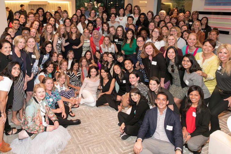 LeanIn.org  zrzesza ponad  33 tysiące regionalnych kół na całym świecie, w których aktywnie działają miliony kobiet