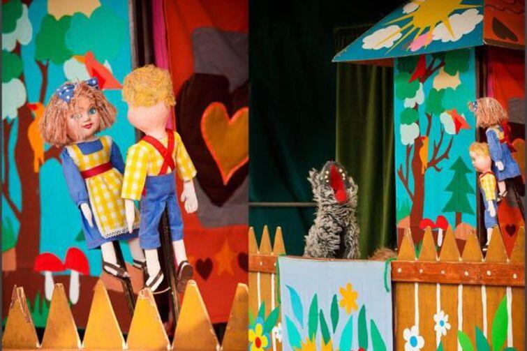Jaś i Małgosia Teatru Qfer (jednej z pierwszych profesjonalnych inicjatyw teatralnych działających w Trójmieście), to stara dobra baśń opowiedziana w nowy, atrakcyjny i kolorowy sposób