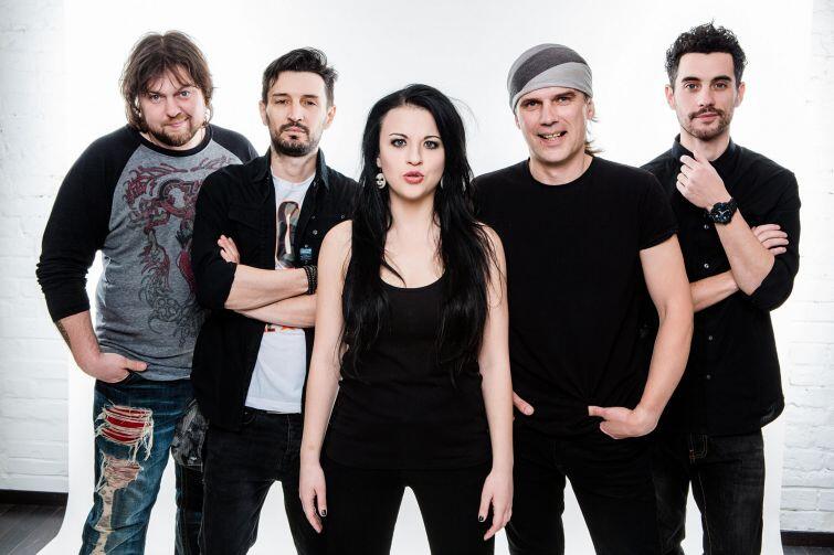 Skriabin to legendarny ukraiński zespół rockowy, który powstał w roku 1989 na Ukrainie. Wydali ponad 30 płyt w stylu pop-rock, pop, new romantic, synth pop, post punk, nowa fala, techno, rave, dark wave, rock alternatywny czy rock