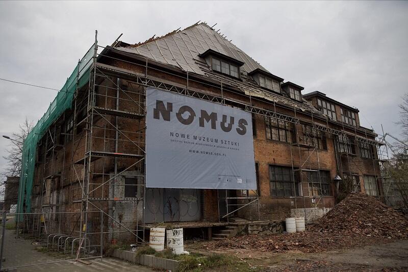 Siedziba Nowego Muzeum Sztuki NOMUS jest właśnie remontowana. To budynek byłego Instytutu Sztuki Wyspa 
