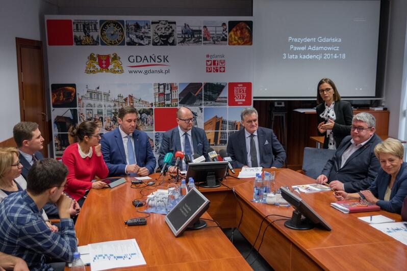 Między 4 plus a 5 - taką ocenę wystawia sobie prezydent Gdańska za ostatnie lata pracy na rzecz gdańszczanek i gdańszczan
