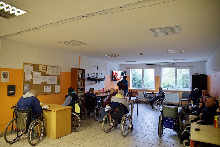 W Domu Brata Alberta mieszkają też bezdomni niepełnosprawni, na wózkach inwalidzkich 