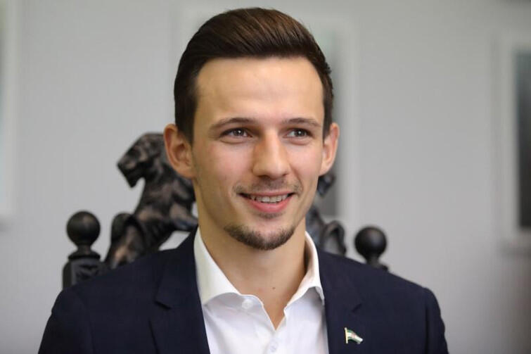Rafał Wolski u prezydenta Gdańska. Paweł Adamowicz dziękował mu, że był częścią drużyny, która wywalczyła awans na mundial w Rosji 2018