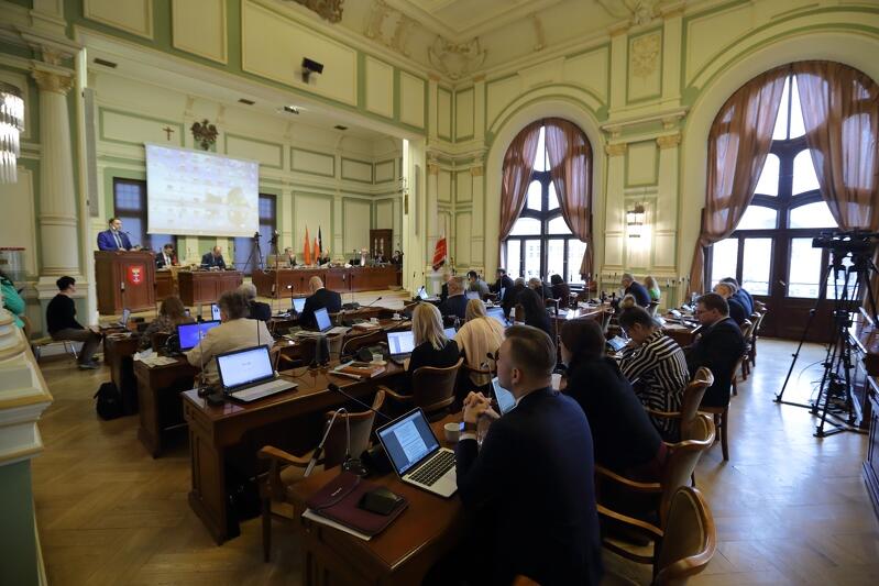 Czwartkowa sesja radnych zapowiada się bardzo interesująco. Zachęcamy do jej śledzenia na www.gdansk.pl