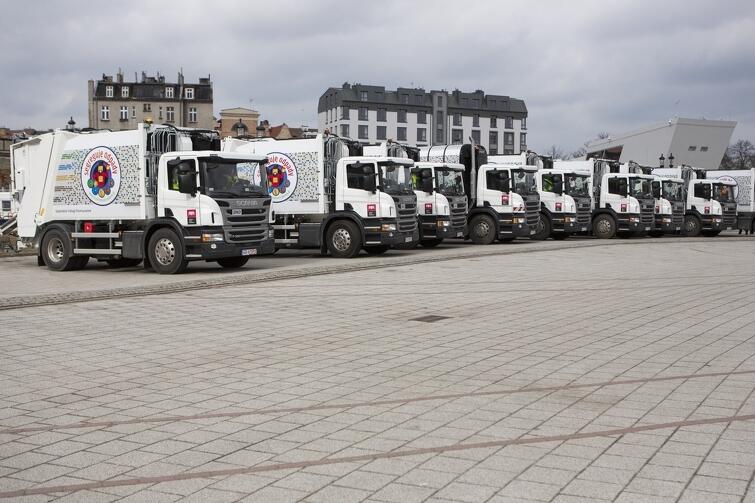 Spółka Gdańskie usługi Komunalne kupiła 26 nowoczesnych pojazdów do odbioru odpadów