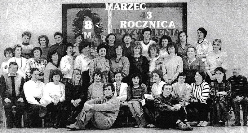 Pracownicy szkoły w 1988 r.
