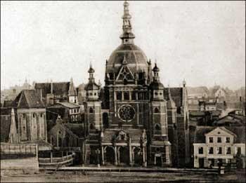 Synagoga Wielka w Gdańsku - stan pod koniec XIX w. Po lewej widać fragmenty dawnej zabudowy, która dzisiaj stanowi część Domu Harcerza przy ul. Za Murami