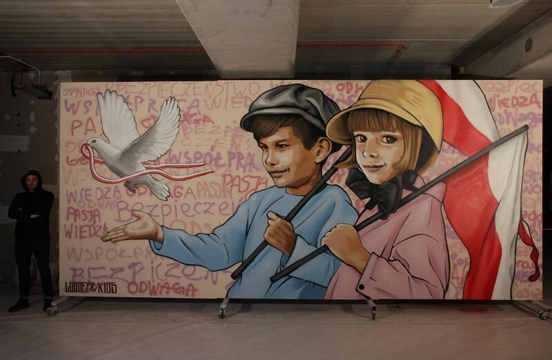 Looney i mural na 100-lecie odzyskania niepodległości przez Polskę w całej okazałości