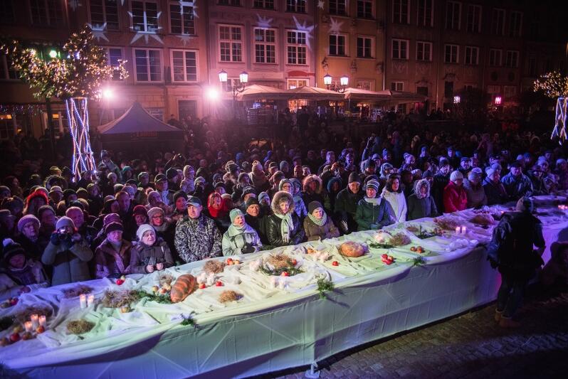 Tradycyjna coroczna Gdańska Wigilia odbyła się na Długim Targu 