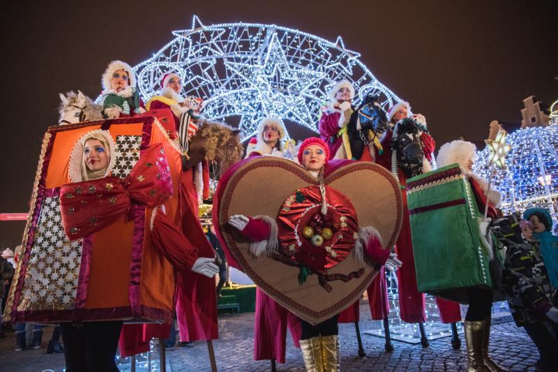 Elfy, które zainaugurowały Gdański Jarmark Bożonarodzeniowy 2018